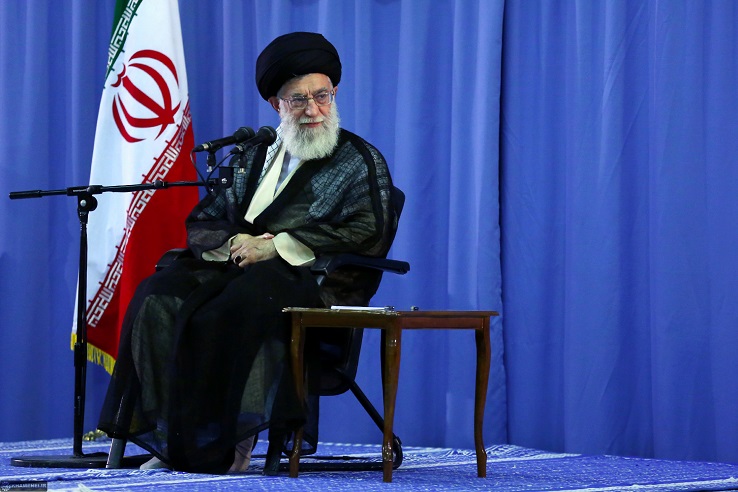 رهبر معظم انقلاب اسلامی حتماً ماجراهای اسارت گفته شود، نوشته شود، به تصویر کشیده شود