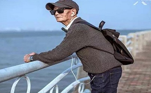پدربزرگ خوش پوش 85 ساله! + تصاویر پدربزرگ خوش پوش 85 ساله! + تصاویر
