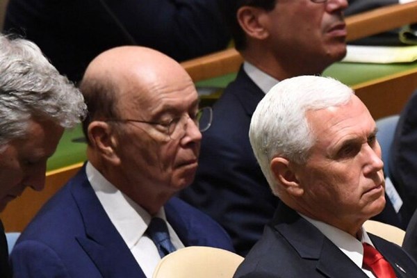 سیاستمداران خواب آلود! سیاستمداران خواب آلود!