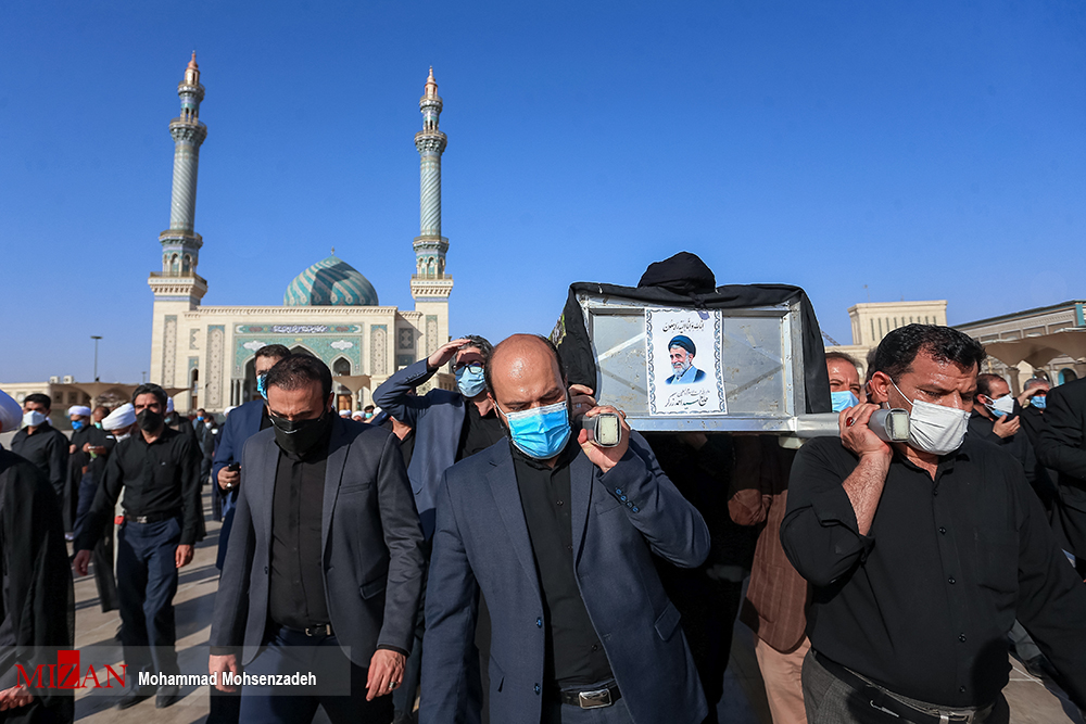 پیکر رئیس فقید دادگاه انقلاب تهران درقم بهخاک سپرده شد پیکر رئیس فقید دادگاه انقلاب تهران درقم بهخاک سپرده شد