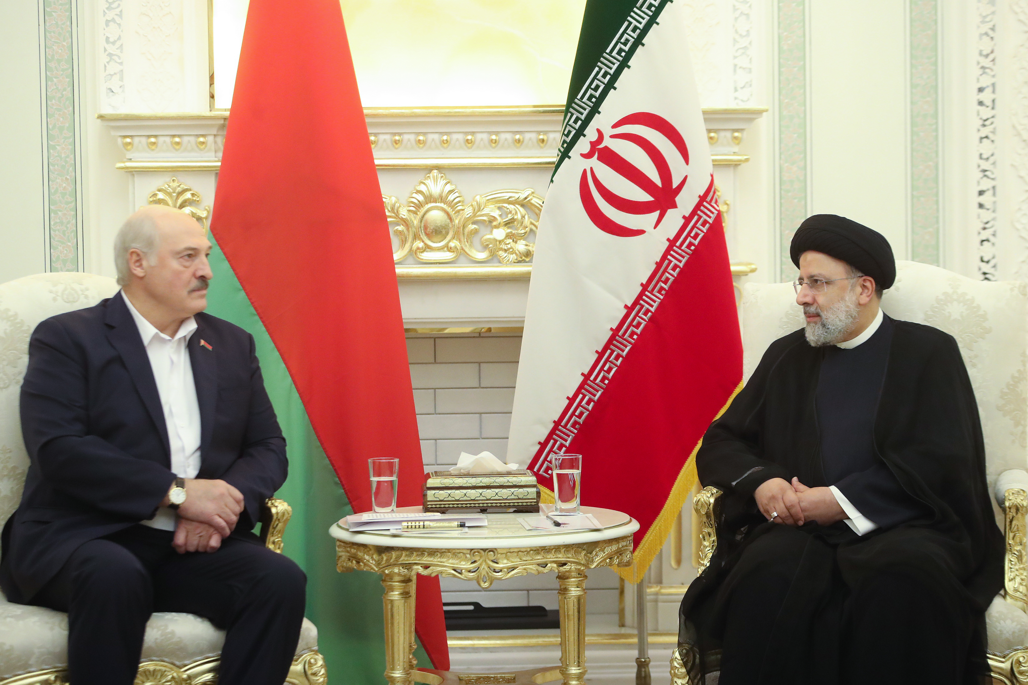 دیدار رئیس جمهور بلاروس با دکتر رئیسی نخستین سفر خارجی رئیسجمهور/ دیدار آیتالله رئیسی با رؤسای کشورهای شرکتکننده در اجلاس شانگهای