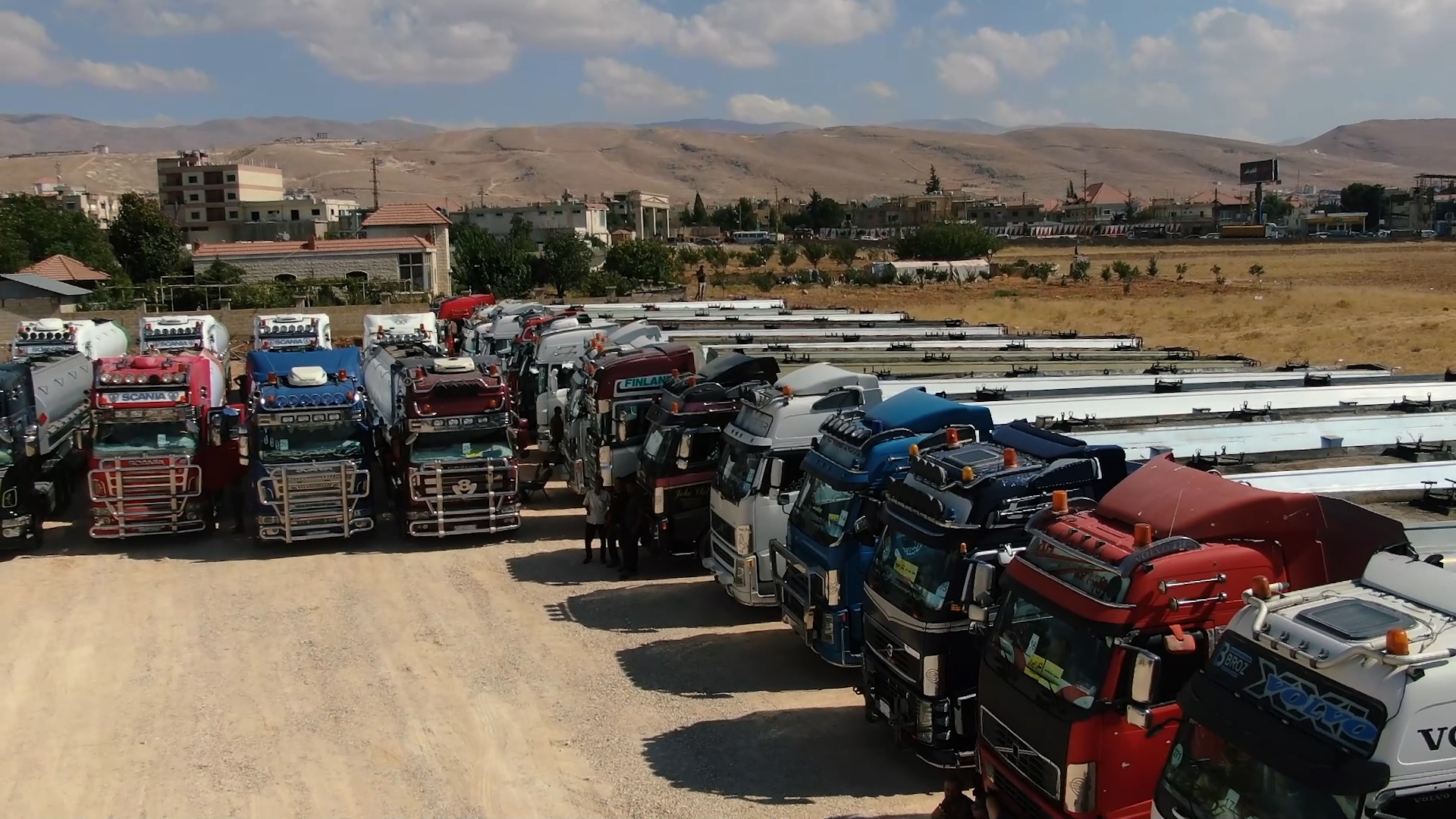 ورود محمولههای سوخت ایران به لبنان؛ شکست محاصره و استقبال گسترده ورود محمولههای سوخت ایران به لبنان؛ شکست محاصره و استقبال گسترده
