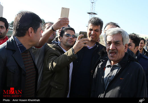 چندش فردوسی پور از سلفی + عکس