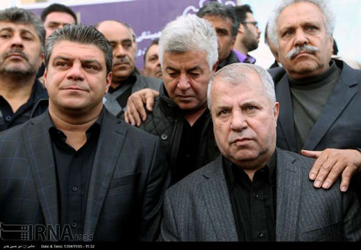 «عابر بانک»، «سلطان» و جادوگر در مراسم تشییع «سرطلایی» «عابر بانک»، «سلطان» و جادوگر در مراسم تشییع «سرطلایی»