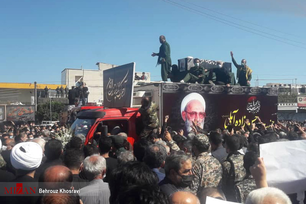 آغاز مراسم تشییع پیکر مطهر «علامه حسنزاده آملی» در آمل آغاز مراسم تشییع پیکر مطهر «علامه حسنزاده آملی» در آمل