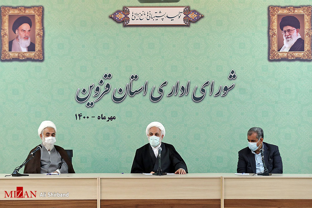 تاکید رئیس دستگاه قضا بر تشکیل کارگروه و تعیین زمانبندی برای حل مسائل احصا شده استان قزوین/ کارگروهایی تشکیل شود تا برخی پرونده‌ها قبل از ورود به عدلیه با کمک نخبگان حل و فصل شود/ حجت‌الاسلام‌والمسلمین محسنی اژه‌ای: کسانی که کمک و نقد می‌کنند بر قوه قضاییه منت می‌گذارند