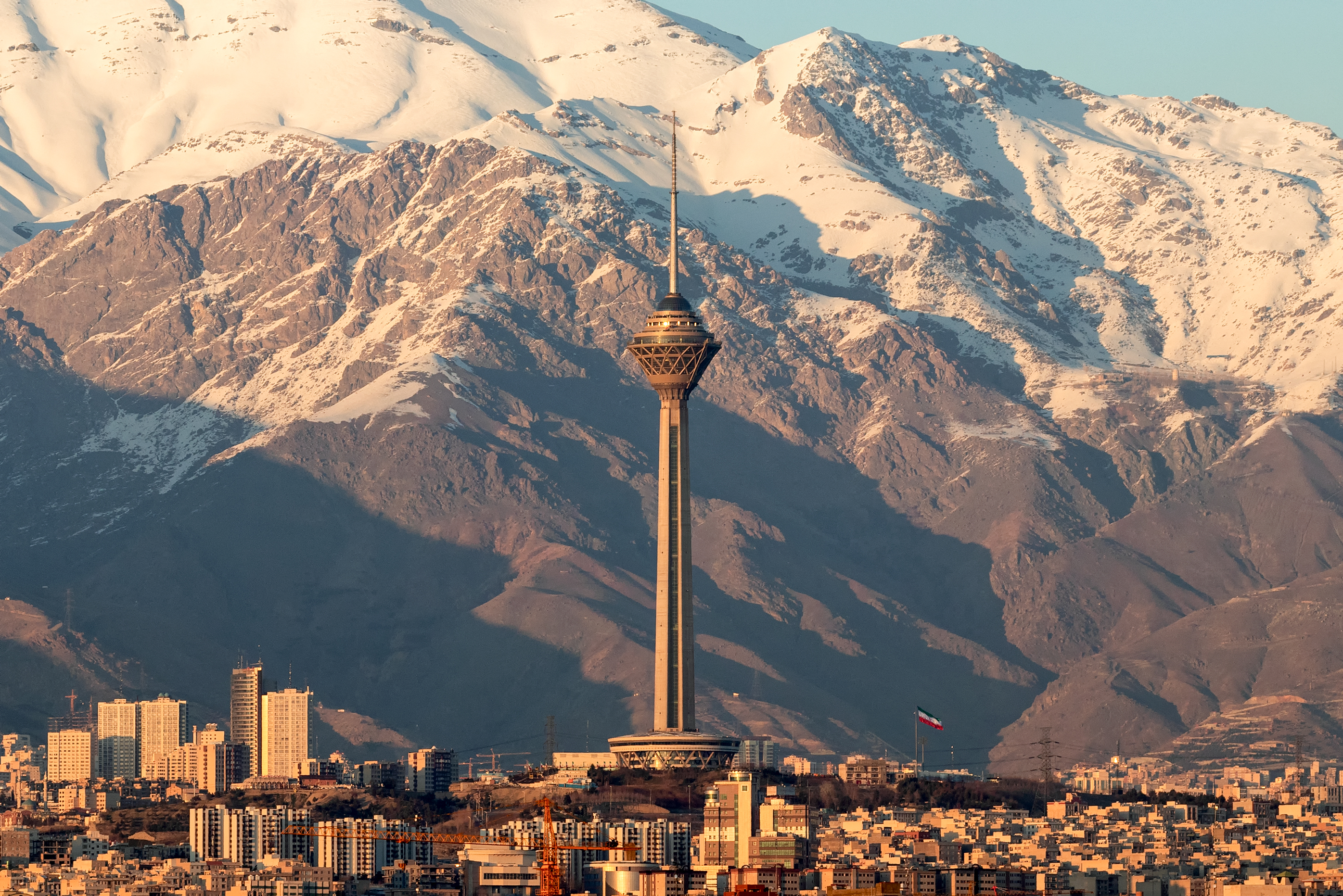 روزی که یک میله نیمهکاره «نماد تهران مدرن» شد! روزی که یک میله نیمهکاره «نماد تهران مدرن» شد!