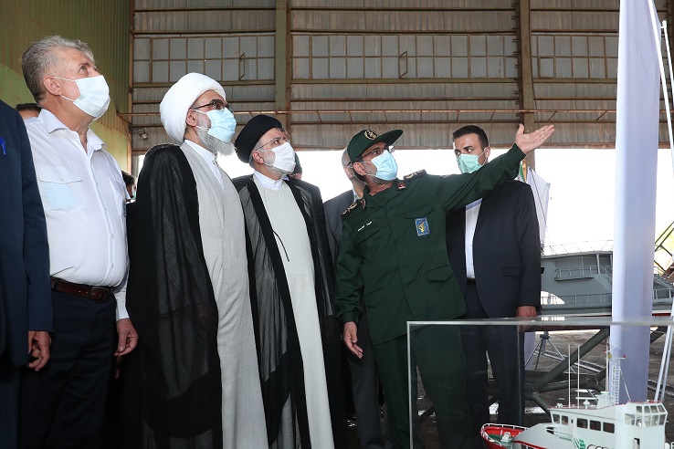 بازدید آیتالله رئیسی از موسسه صنعتی - دریایی شهید محلاتی بوشهر امام جمعه بوشهر: سفر آیتالله رئیسی به بوشهر در تمامی عرصهها کارآمد بود/ تخصیص بیسابقه اعتبارات بنیادین در استان بوشهر