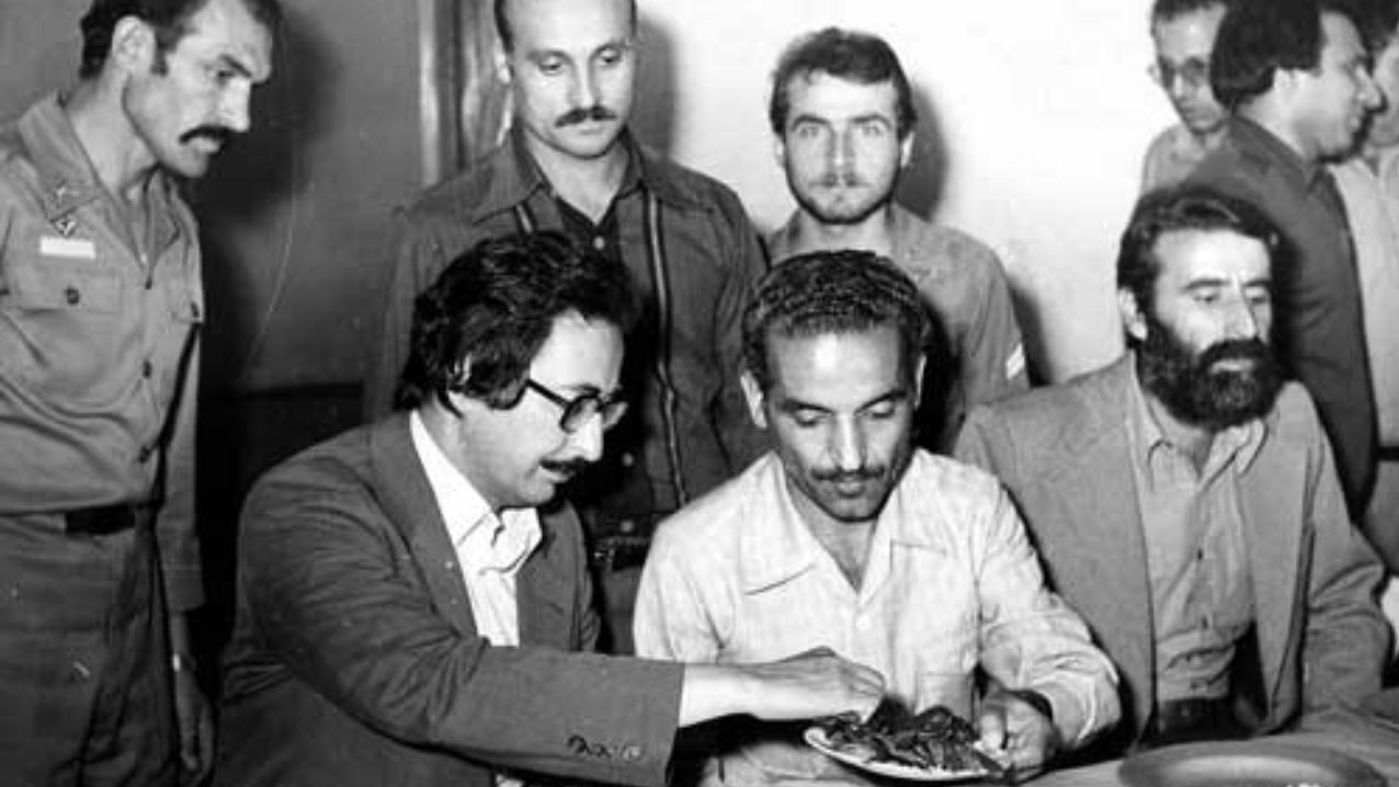 غیرمعقولترین رفتار یک رئیسجمهور به روایت رهبر انقلاب غیرمعقولترین رفتار یک رئیسجمهور به روایت رهبر انقلاب