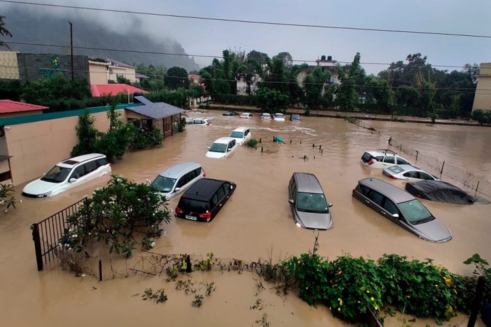 تلفات سیل در هند و نپال به ۱۱۶ نفر رسید؛ تعداد مفقودشدگان همچنان نامعلوم تلفات سیل در هند و نپال به ۱۱۶ نفر رسید؛ تعداد مفقودشدگان همچنان نامعلوم
