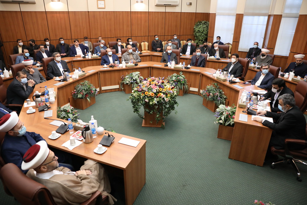 بازدید میهمانان کنفرانس وحدت اسلامی از راکتور تحقیقاتی شهید فخریزاده بازدید میهمانان کنفرانس وحدت اسلامی از راکتور تحقیقاتی شهید فخریزاده