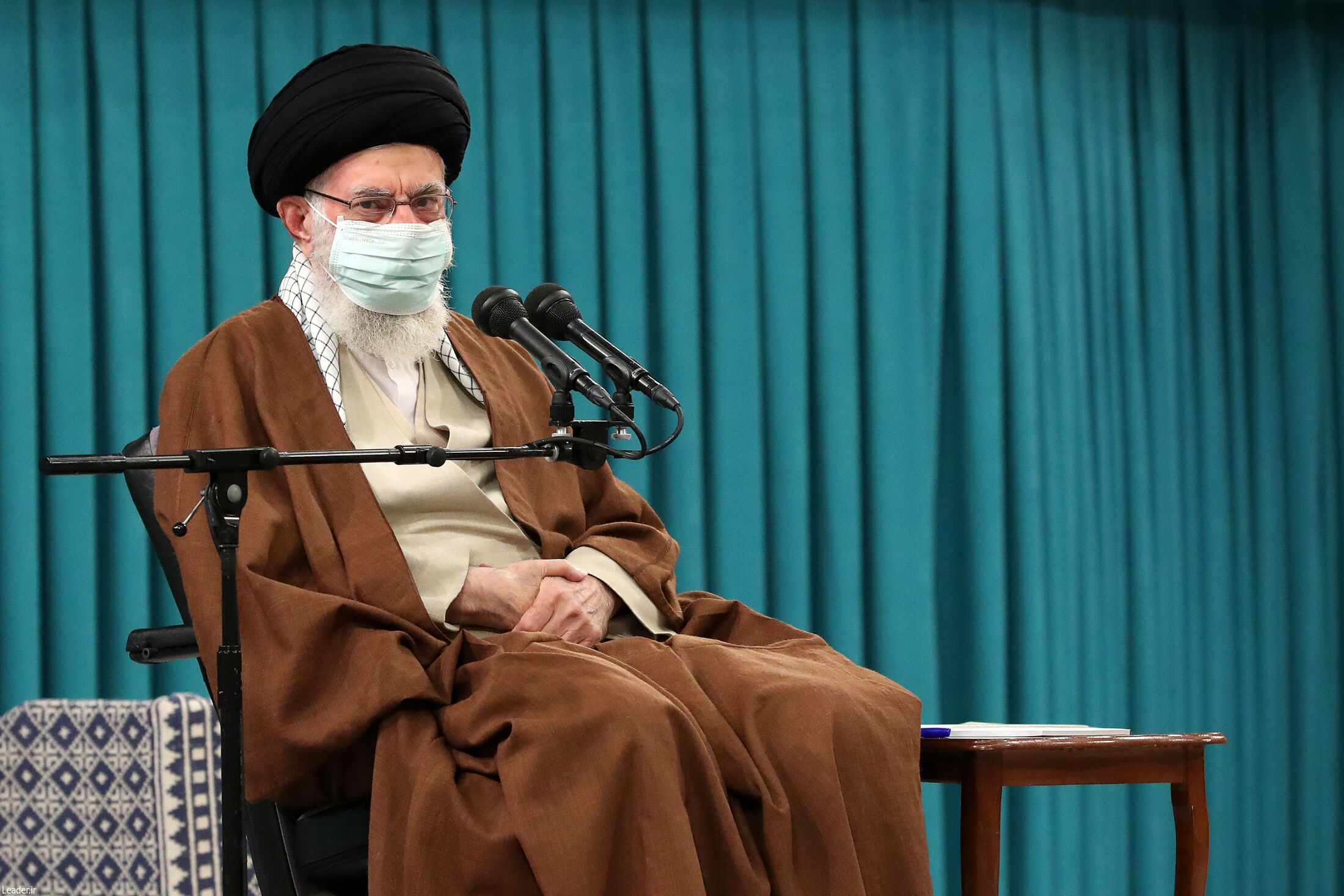 دیدار رهبر انقلاب با جمعی از نخبگان و استعدادهای برتر علمی کشور وقتی که غفلت از تواناییِ خود بر ملّتی حاکم شد، غارت آن ملّت آسان میشود