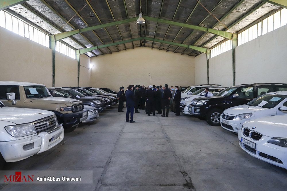 دادستان کل کشور از پارکینگ خودروهای توقیفی مرتبط با پروندههای مواد مخدر بازدید کرد/ تاکید بر تعیین تکلیف ۸۰ درصدی خودروهای توقیفی تا پایان سال دادستان کل کشور از پارکینگ خودروهای توقیفی مرتبط با پروندههای مواد مخدر بازدید کرد/ تاکید بر تعیین تکلیف ۸۰ درصدی خودروهای توقیفی تا پایان سال