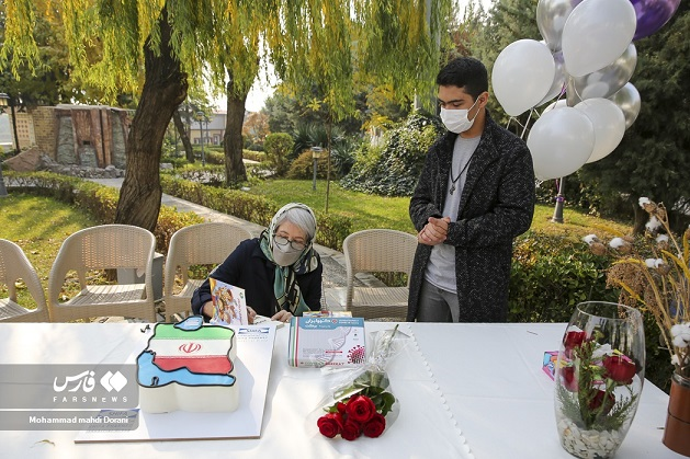 دهه هشتادی‌هایی که خاص‌ترین داوطلبان واکسن برکت شدند