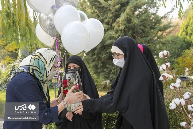 دهه هشتادی‌هایی که خاص‌ترین داوطلبان واکسن برکت شدند