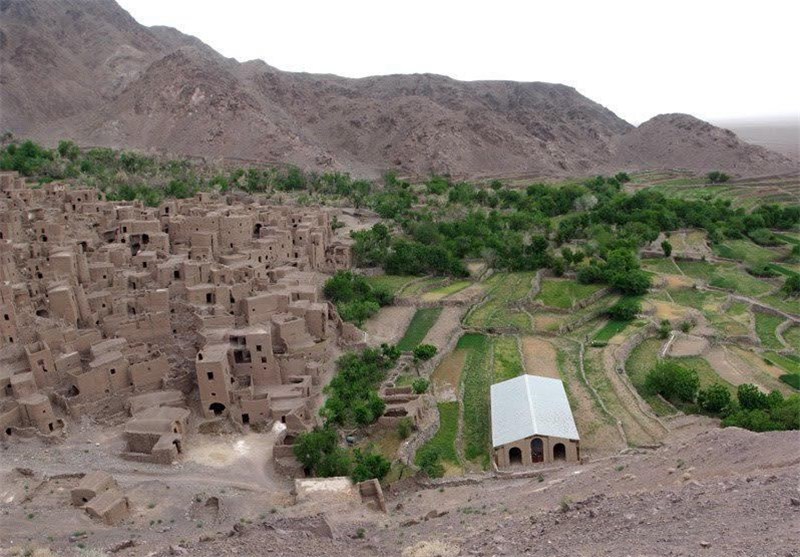از روستایی که تلویزیون حکم شیطان دارد تا خانه‌های بدون پنجره و کویر خنک ایران