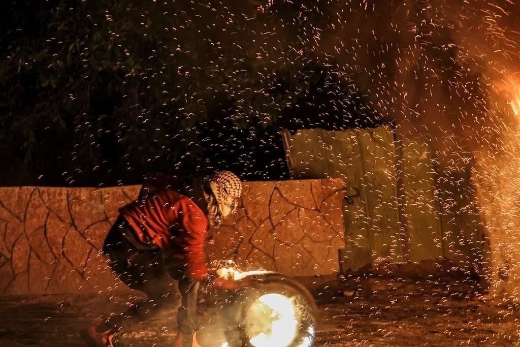 حمله نظامیان رژیم صهیونیستی به نابلس؛ ۲۴۷ فلسطینی مجروح شدند حمله نظامیان رژیم صهیونیستی به نابلس؛ ۲۴۷ فلسطینی مجروح شدند