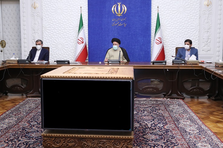گرانی یا گرانفروشی مسئله این است/ دولت و راهکار‌های تثبیت قیمت کالا‌ها
