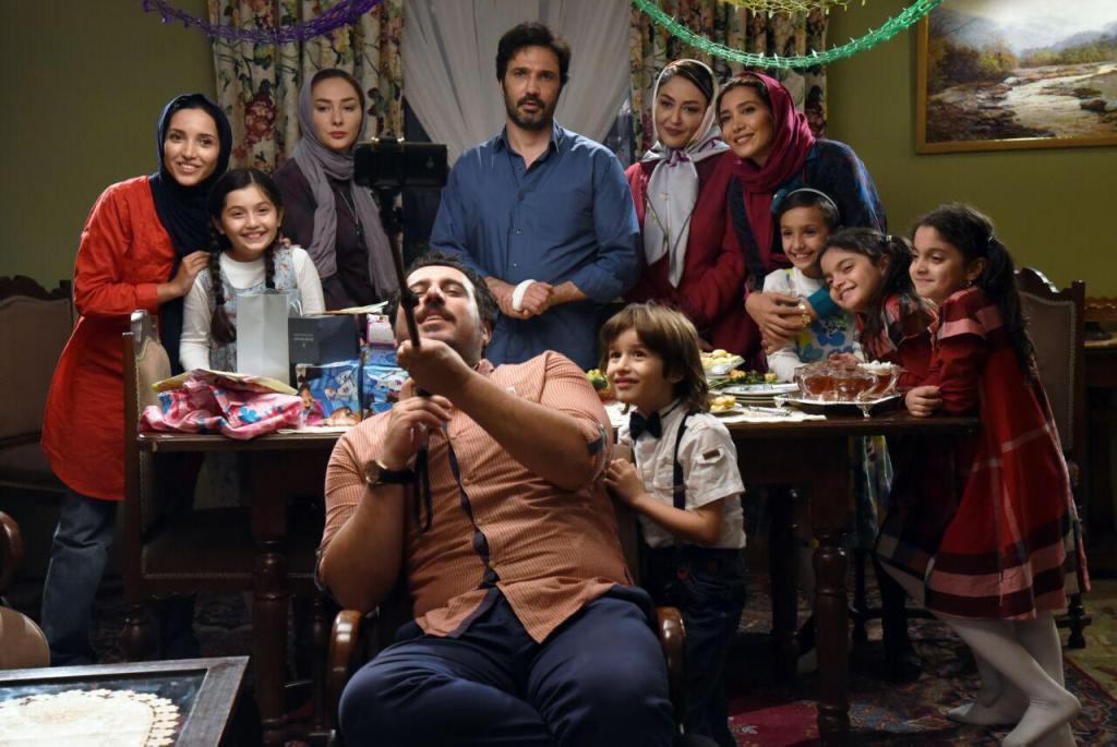 نشست فیلم سینمایی «نقطه کور» برگزار شد نشست فیلم سینمایی «نقطه کور» برگزار شد