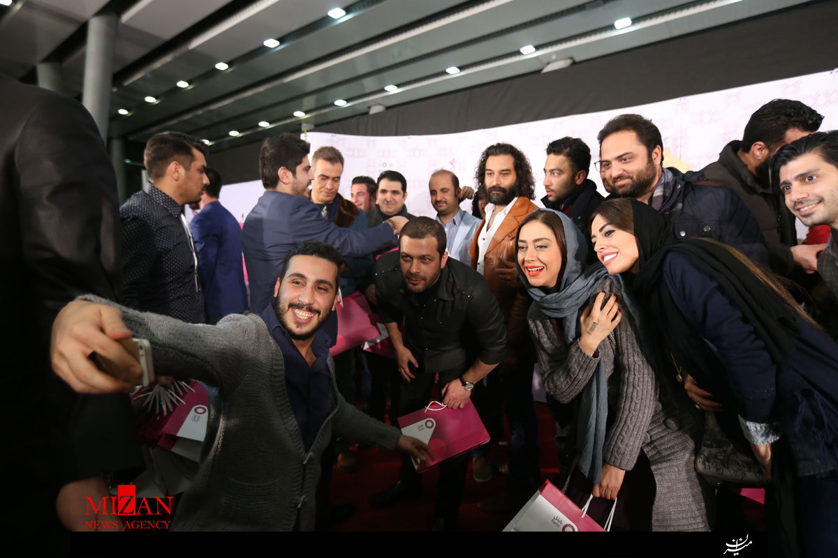 بازیگران بارکد تماشاگران را غافلگیر کردند +تصاویر بازیگران بارکد تماشاگران را غافلگیر کردند +تصاویر