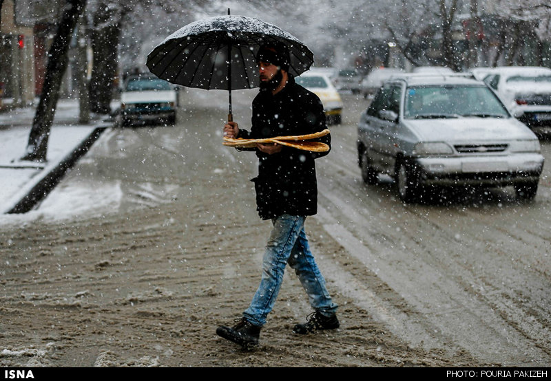 برف بارش در همدان/حاشیه های جشنواره فجر+عکس برف بارش در همدان/حاشیه های جشنواره فجر+عکس