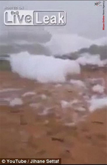 تعجب مردم مغرب از تکه ابر بزرگ در وسط جاده +تصاویر