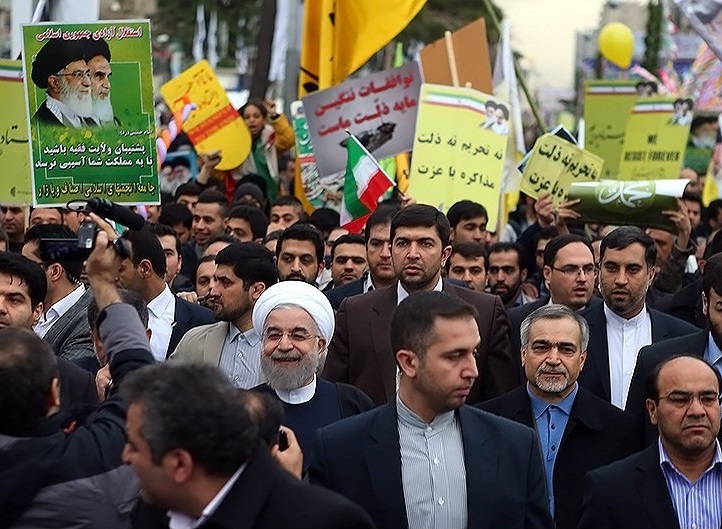 رئیس جمهور در جمع  راهپیمایان تهرانی حضور یافت