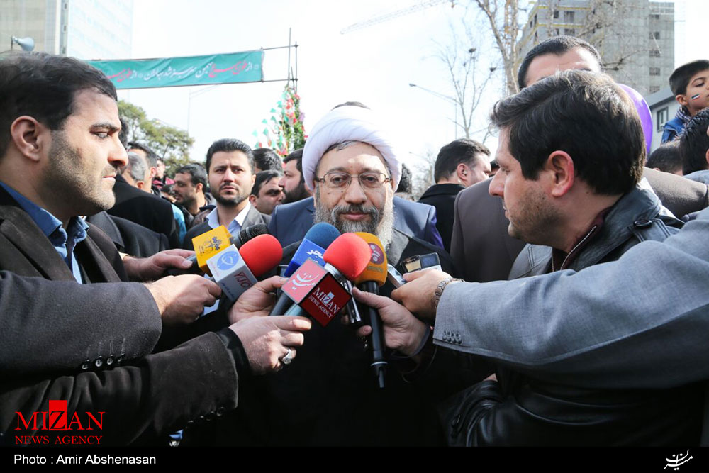 حضور رئیس دستگاه قضا و رئیس جمهور در جمع راهپیمایان تهرانی/ فرمانده نیروی قدس سپاه در میان ارتش میلیونی ایرانی+تصاویر/ گزارش لحظه به لحظه میزان از گزینه های روی میز ملت ایران