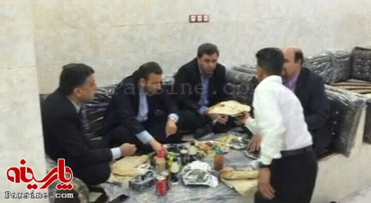 وزیر ارتباطات در حال فلافل خوری + عکس