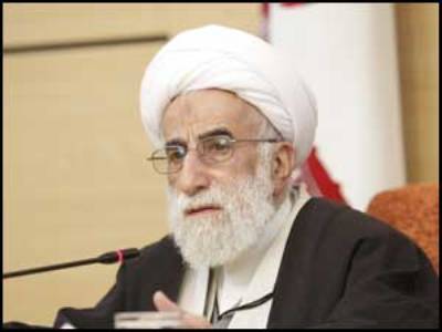 بنده خودم را عاشق امام(ره) می‌دانم/ قوای سه‌گانه بدون رهبری مشروعیت ندارند