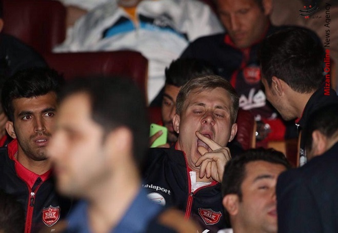 چرت زدن پرسپولیسی‌ها در مراسم شهردار +تصاویر