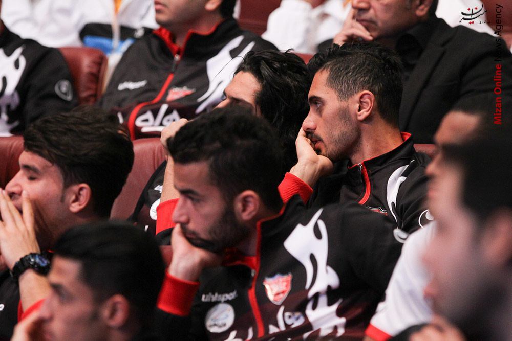 چرت زدن پرسپولیسی‌ها در مراسم شهردار +تصاویر