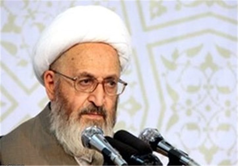 طلاب با توجه به نیازهای جامعه به تحقیق و پژوهش بپردازند