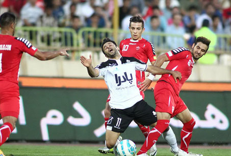 تعجب پرسپولیسی‌ها از ورزشگاه خالی/ ترافیک در اطراف آزادی