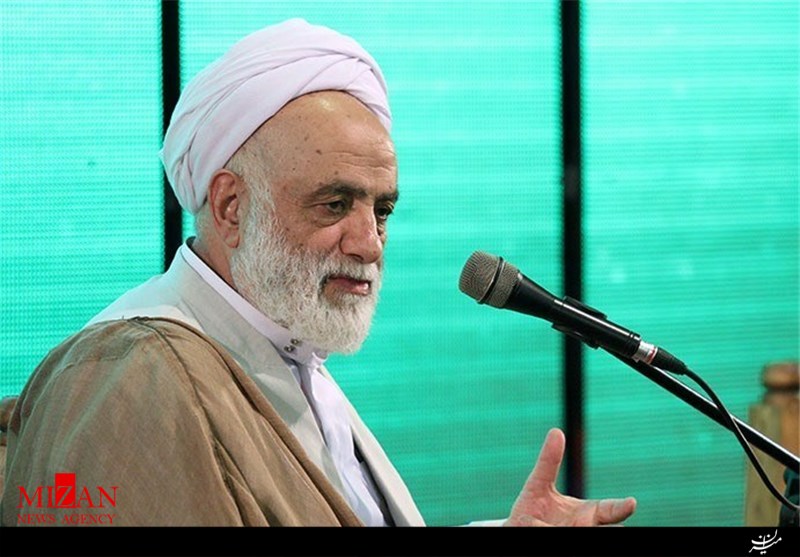 اجازه ندهیم انگلیس به ما بگوید به چه کسانی رأی بدهیم