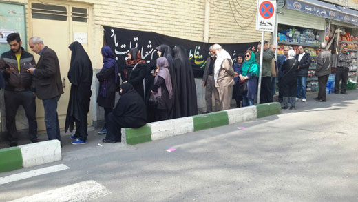سردار نقدی در صف رای + عکس