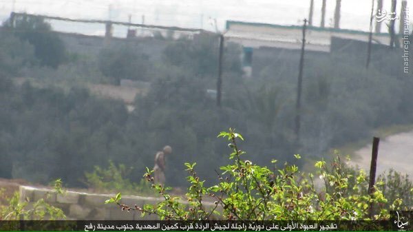 انهدام گشتی مصری در حمله داعش +عکس انهدام گشتی مصری در حمله داعش +عکس