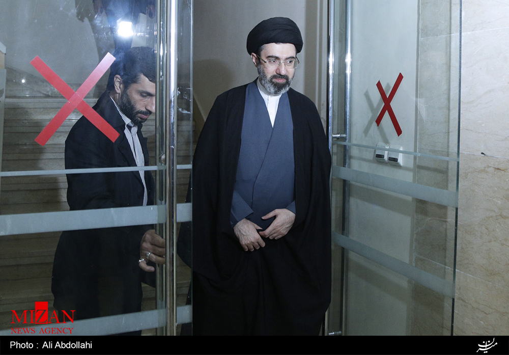 عیادت فرزند رهبر انقلاب از آیتالله واعظطبسی+عکس عیادت فرزند رهبر انقلاب از آیتالله واعظطبسی+عکس