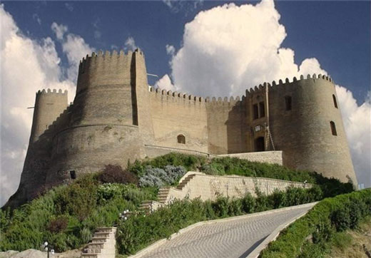 شاهکار معماری جهان در حال ریزش است + عکس شاهکار معماری جهان در حال ریزش است + عکس