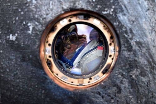 از مجسمه یادبود داستایوسکی تا فضانورد روسیه پس از بازگشت به زمین +تصاویر از مجسمه یادبود داستایوسکی تا فضانورد روسیه پس از بازگشت به زمین +تصاویر