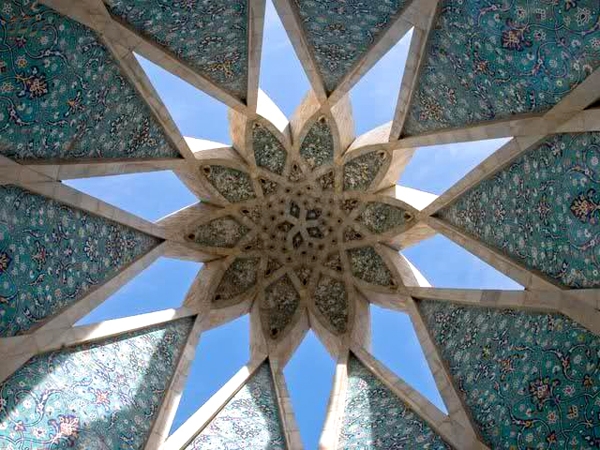 نگاهی به نگاهی به