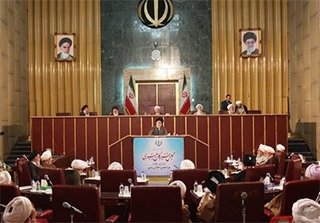 لفظ عدم احراز یا عدم صلاحیت بین مردم نیاز به توجیه و تفسیر دارد