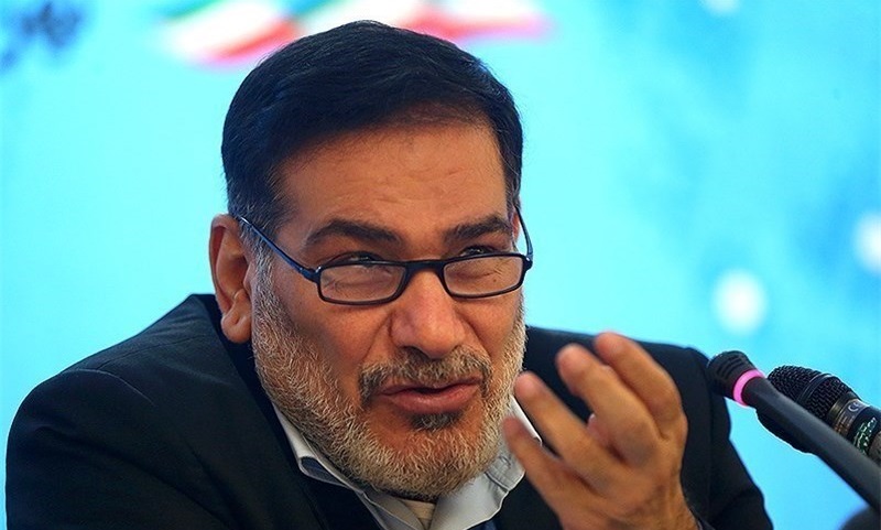 سنگرهای اقتصادی ما با تفکر لیبرالیسم اشغال شده و نسبت آن با اقتصاد مقاومتی مانند جن و بسم‌الله است