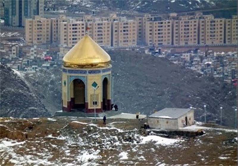 چشم مادر شهید پس از ۳۲سال چشم‌انتظاری فرزندش روشن شد +تصاویر