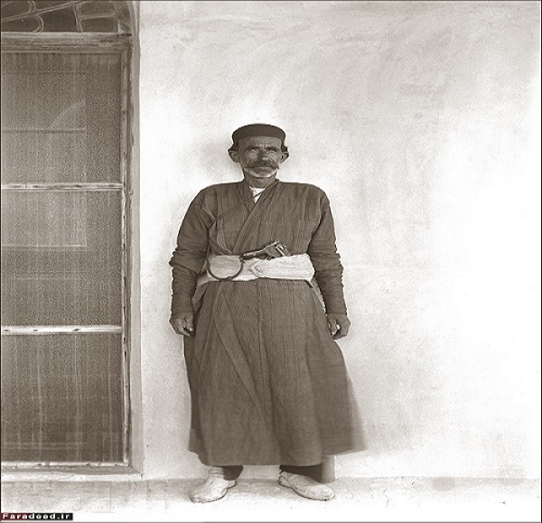 تفنگدار محلی در زمان اشغال بوشهر + عکس