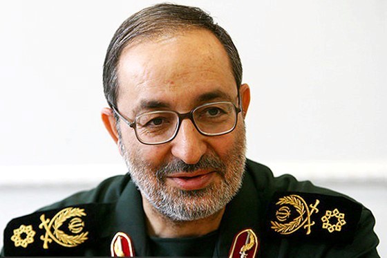 تعامل با آمریکا اگر چاره‌ساز بود مشکل کشورهای تحت استیلای غرب را حل می‌کرد/آمادگی همه‌جانبه نیروهای مسلح در کمک به دولت برای تحقق اقتصاد مقاومتی