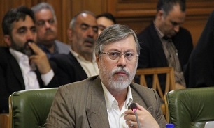 سرخو: انتقاد از اجرایی نشدن حتی یک مورد از 26 پیاده راه برنامه 5ساله دوم شهرداری