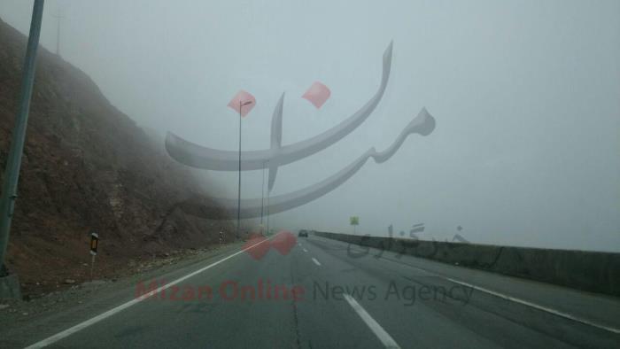 مه گرفتگی در جاده فیروزکوه+عکس مه گرفتگی در جاده فیروزکوه+عکس