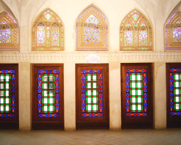 تهيه كننده مجموعه: دكور 