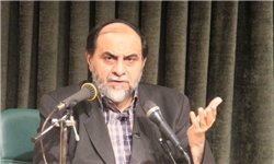 شهید صدر قرآن و روایات را از مرتبه تبرک به تعلم رساند